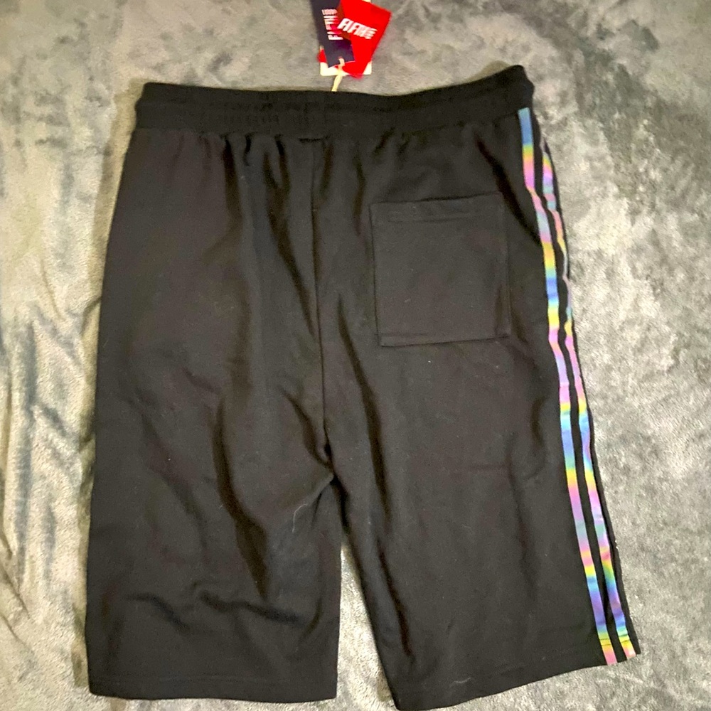 Shorts color black size large
